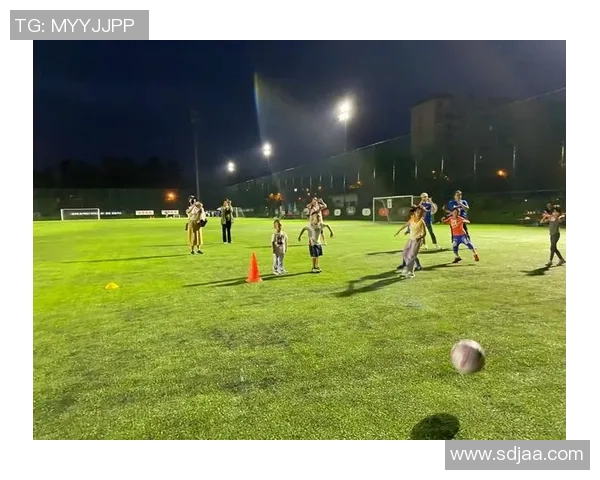 儿童足球赛精彩纷呈小小球员展现无限潜力与团队精神